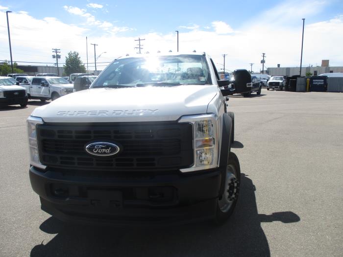 2024 Ford F-550-2