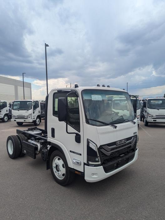 2025 Isuzu NRR-2