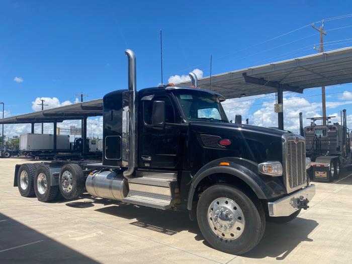 2025 Peterbilt 567-21