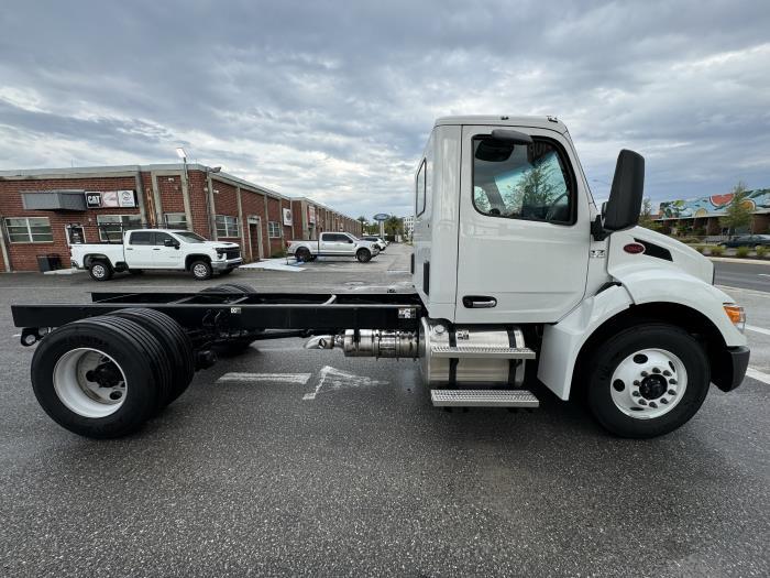 2025 Peterbilt 536-5