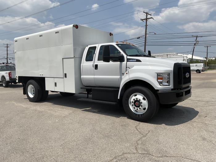 2025 Ford F-650-6