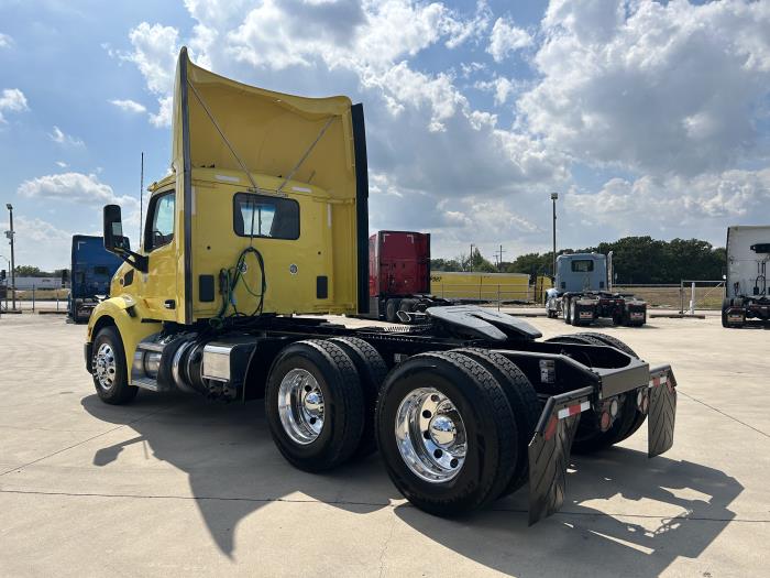 2021 Peterbilt 579-7