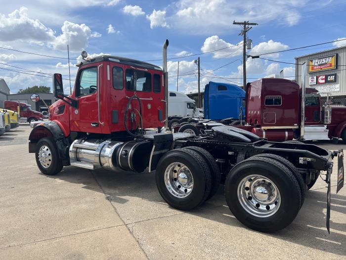 2020 Peterbilt 567-24