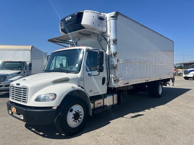 2018 Freightliner Business Class M2 106-2