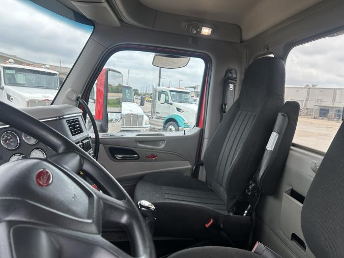 2019 Peterbilt 579-25