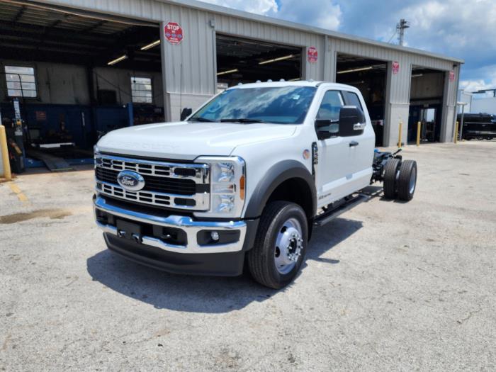 2024 Ford F-550-1