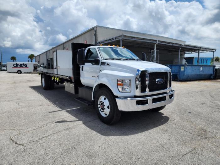 2024 Ford F-650-3