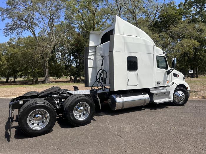 2020 Peterbilt 579-5