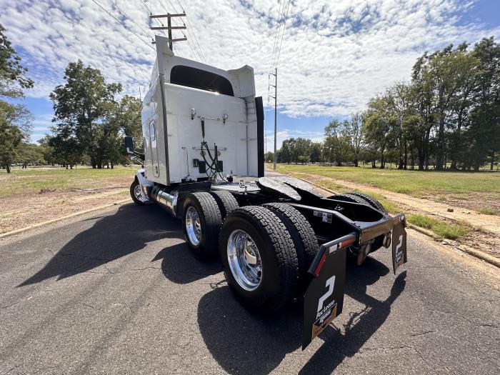 2020 Peterbilt 579-3