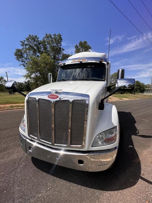 2020 Peterbilt 579-9