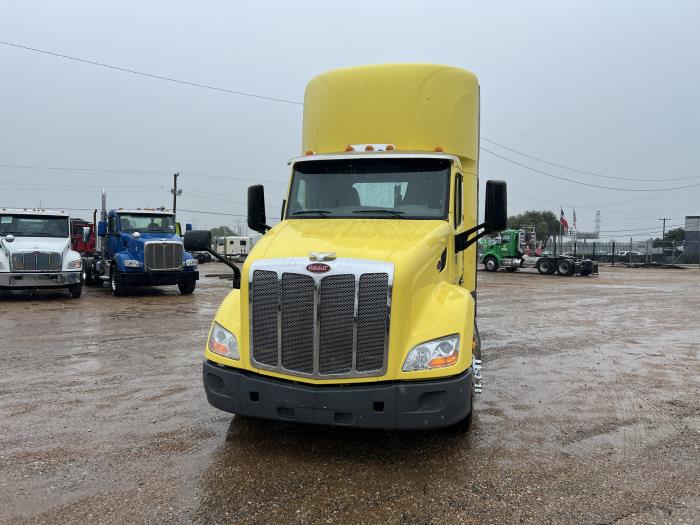 2021 Peterbilt 579-18