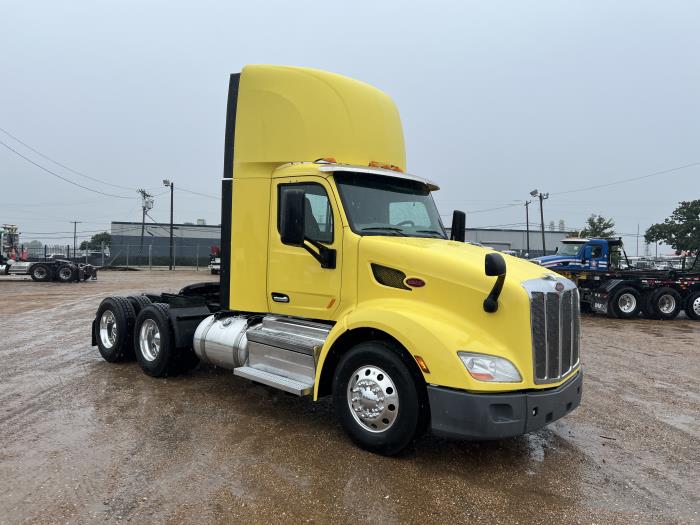 2021 Peterbilt 579-3