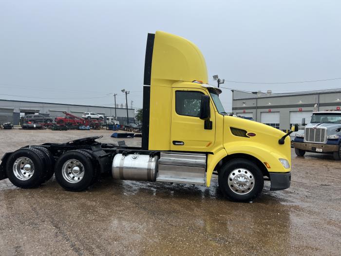 2021 Peterbilt 579-24