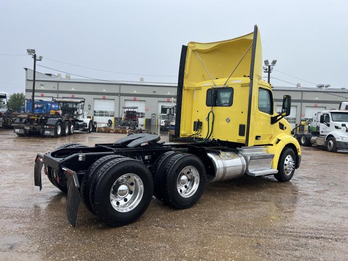 2021 Peterbilt 579-26