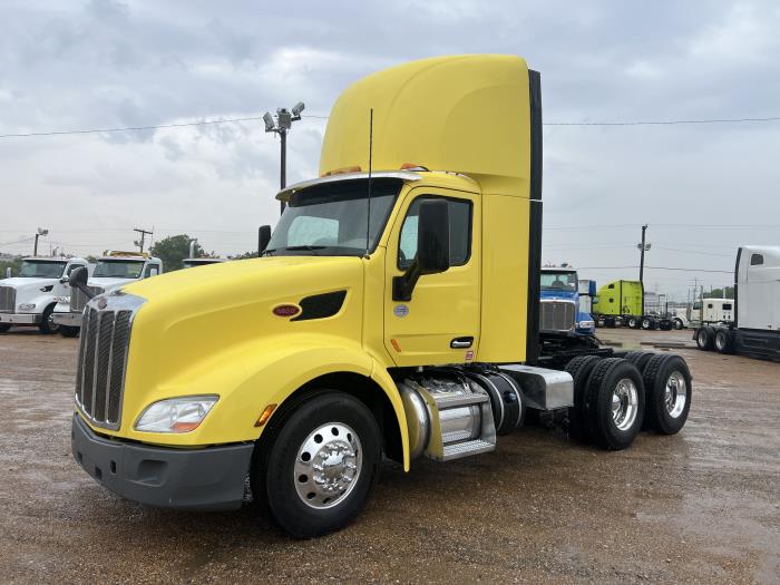 2021 Peterbilt 579-1