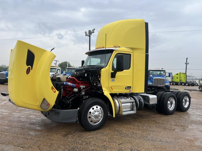 2021 Peterbilt 579-39