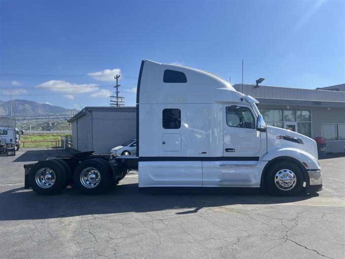 2025 Peterbilt 579-4