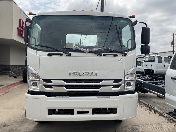 2025 Isuzu FTR-11