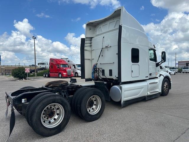 2018 Peterbilt 579-10