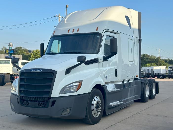 2020 Freightliner Cascadia-3