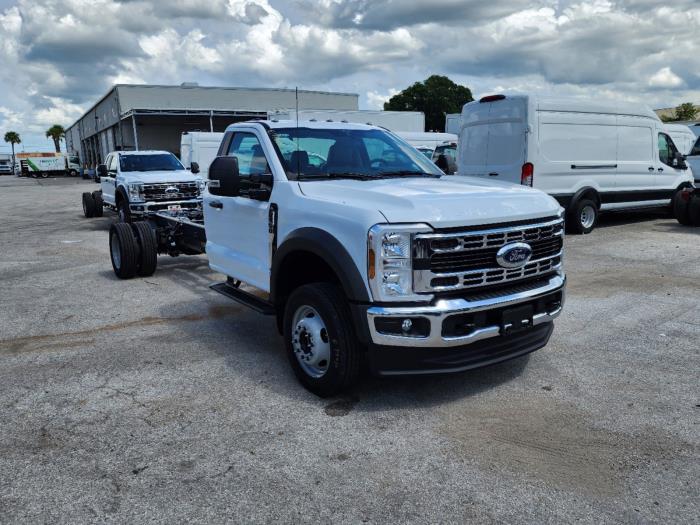 2024 Ford F-550-3