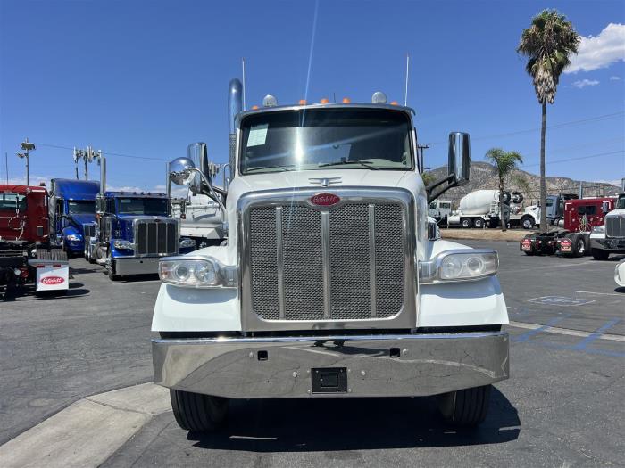 2021 Peterbilt 567-2