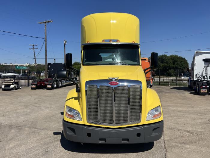 2021 Peterbilt 579-2