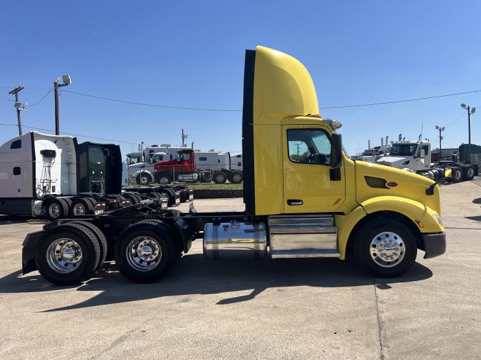 2021 Peterbilt 579-3