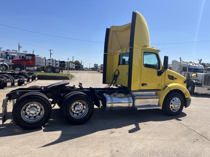 2021 Peterbilt 579-23