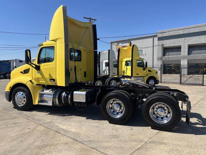 2021 Peterbilt 579-33