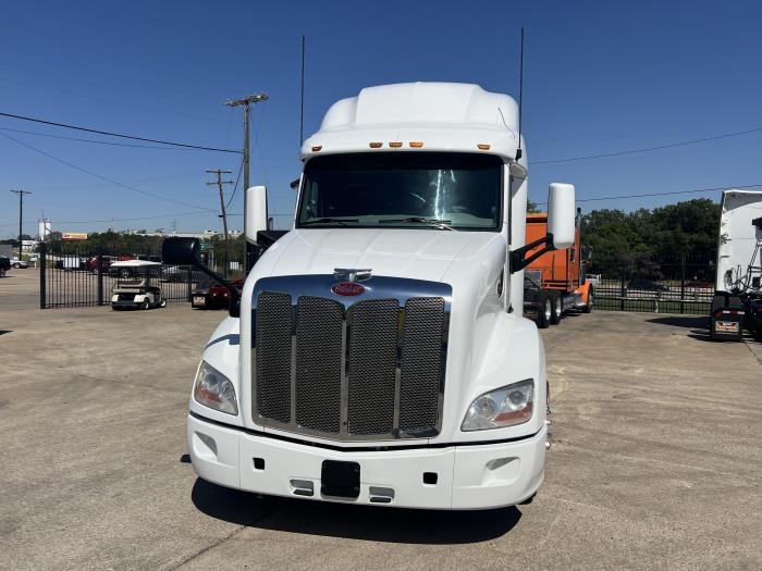 2021 Peterbilt 579-24