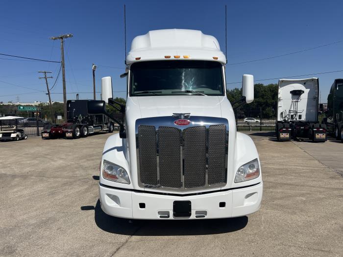 2021 Peterbilt 579-25