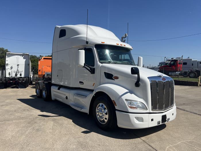 2021 Peterbilt 579-28