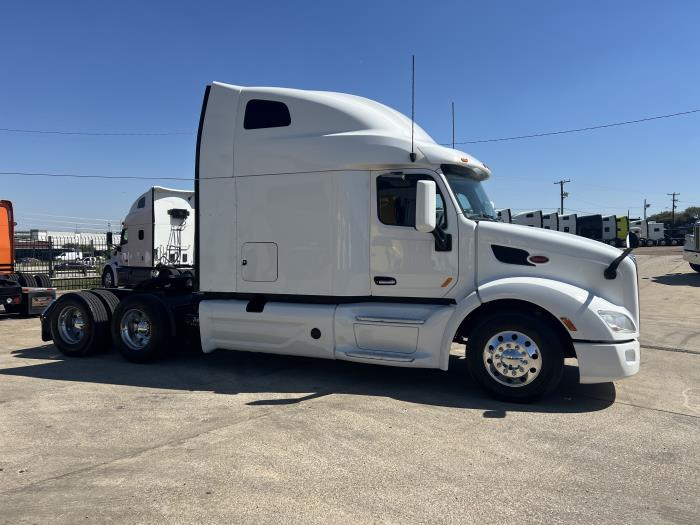 2021 Peterbilt 579-3