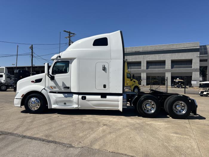 2021 Peterbilt 579-2