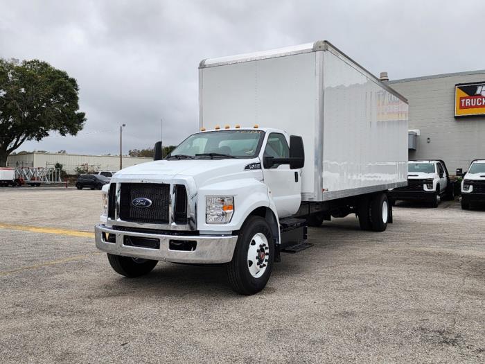 2025 Ford F-650-1