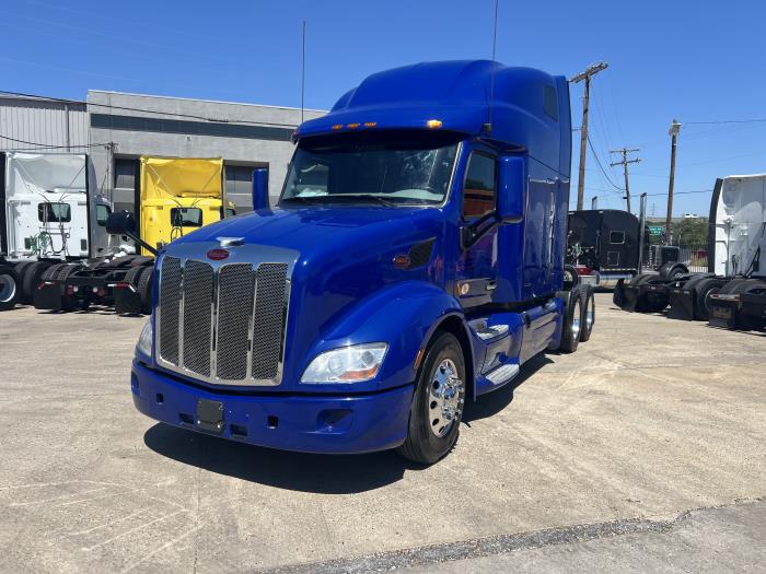 2021 Peterbilt 579-3