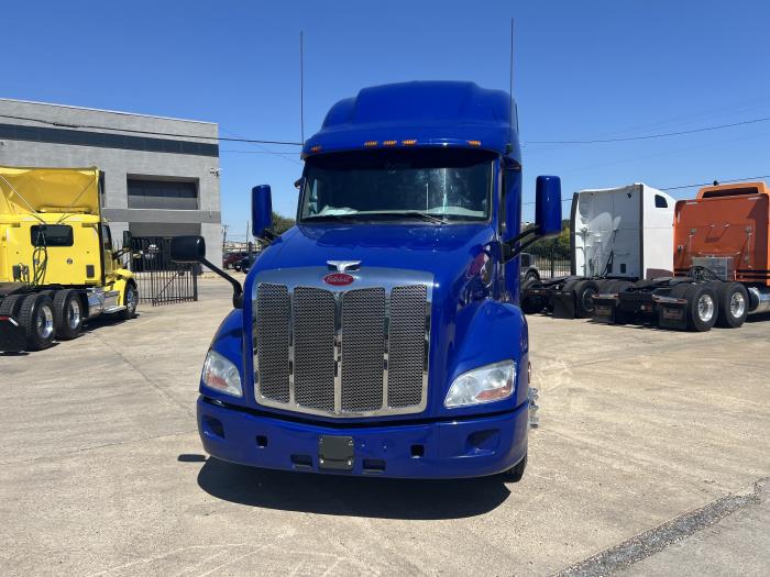 2021 Peterbilt 579-5