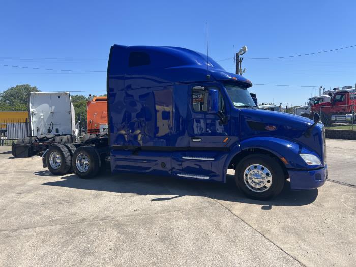 2021 Peterbilt 579-12