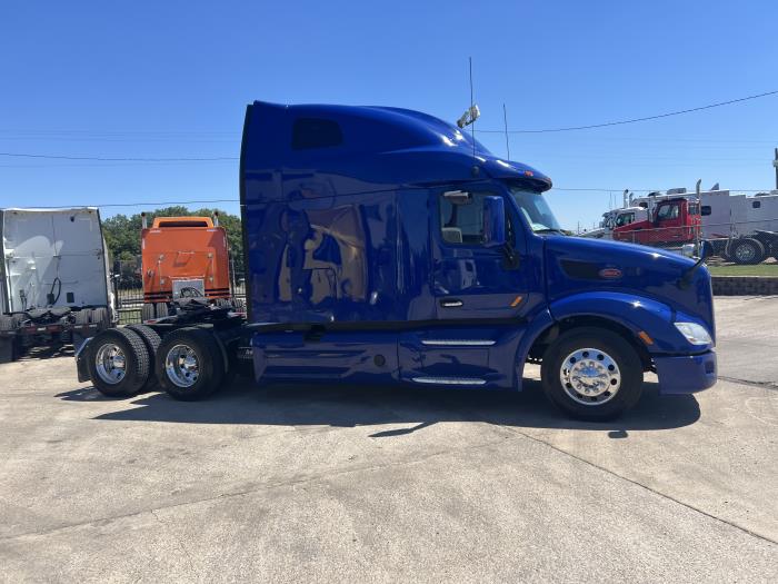 2021 Peterbilt 579-13