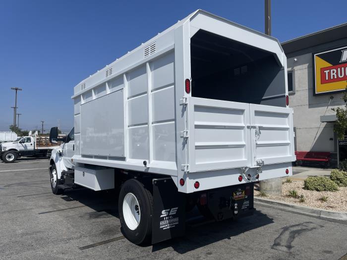 2025 Ford F-650-3