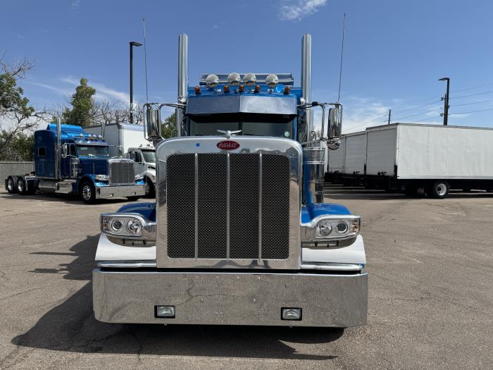 2024 Peterbilt 389-4