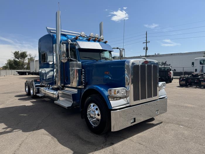 2024 Peterbilt 389-8