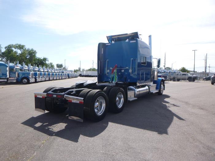 2024 Peterbilt 389-7