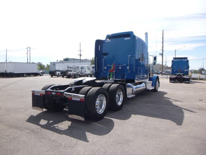 2024 Peterbilt 389-7