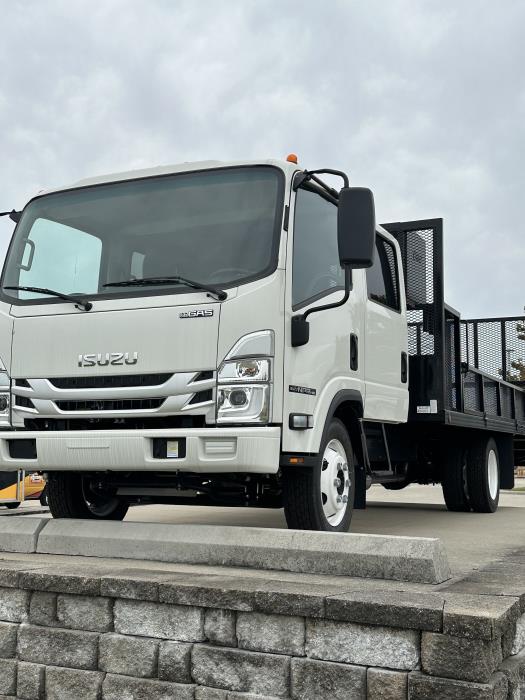 2024 Isuzu NPR-HD-1