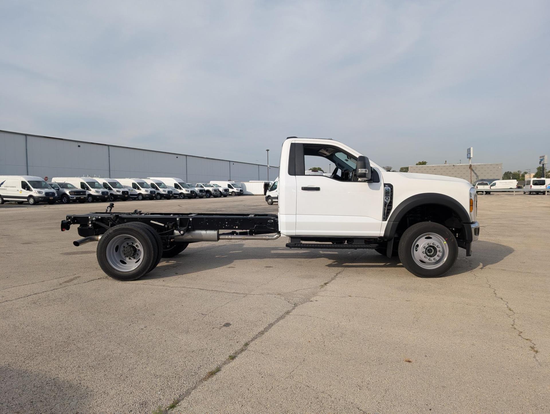 New 2024 Ford F-450 XL Regular Cab 4x4, Cab Chassis for sale #1810072 - photo 4