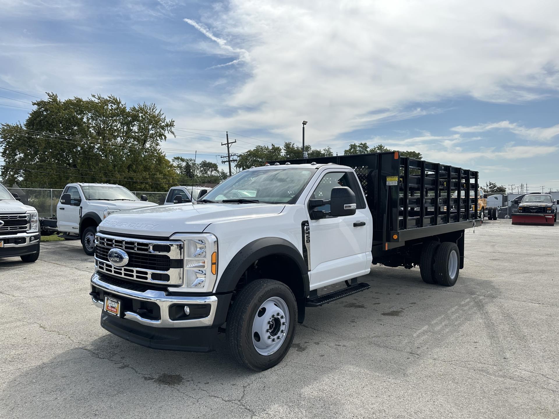 New 2024 Ford F-450 XL Regular Cab 4x4, 14' 6" Monroe Truck Equipment Versa-Line Platform Body Flatbed Truck for sale #1712131 - photo 1