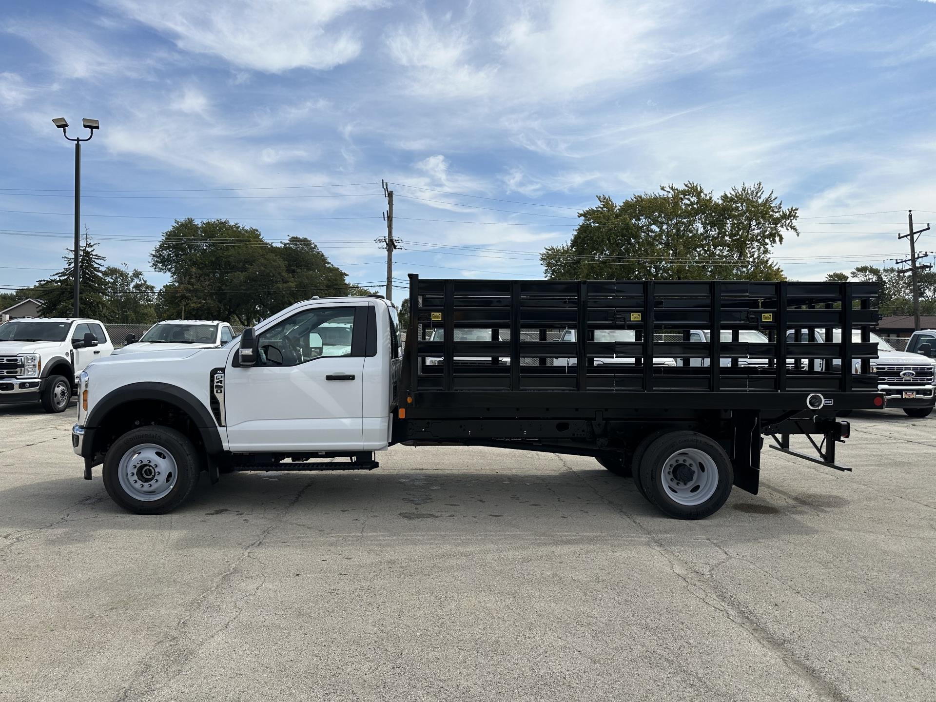 New 2024 Ford F-450 XL Regular Cab 4x4, 14' 6" Monroe Truck Equipment Versa-Line Platform Body Flatbed Truck for sale #1712131 - photo 6