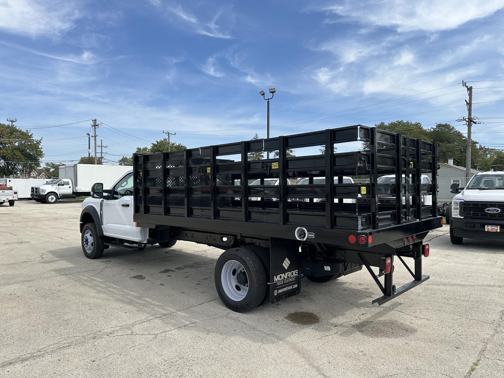 New 2024 Ford F-450 XL Regular Cab 4x4, 14' 6" Monroe Truck Equipment Versa-Line Platform Body Flatbed Truck for sale #1712131 - photo 2